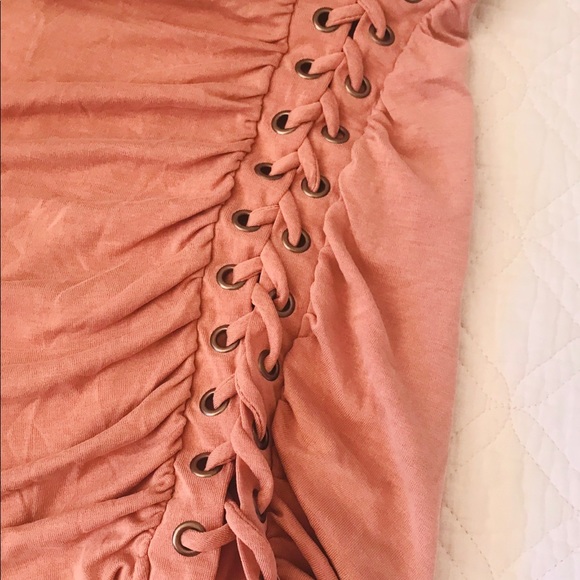 🌸🛍Super Cute asymmetrical Skirt - Picture 2 of 7